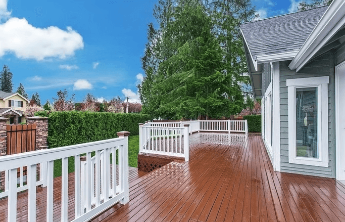 mercer-island-deck-staining.png